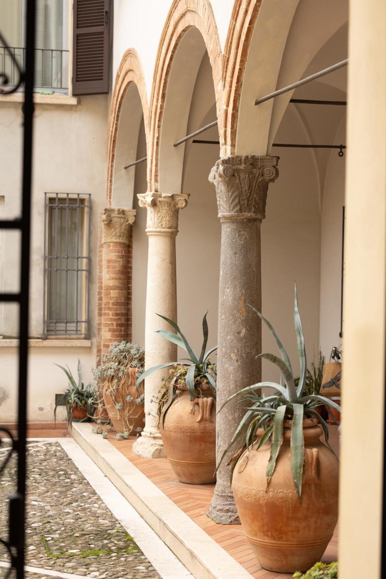 Appartamento Casa Petrucci Centro Storico Forlì Esterno foto
